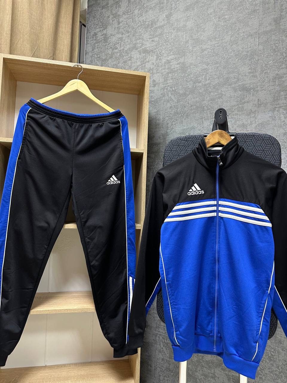 Adidas × Vintage Vintage Adidas Blue Sportswear Tracksuit Size US M / EU 48-50 / 2 - 8 Thumbnail