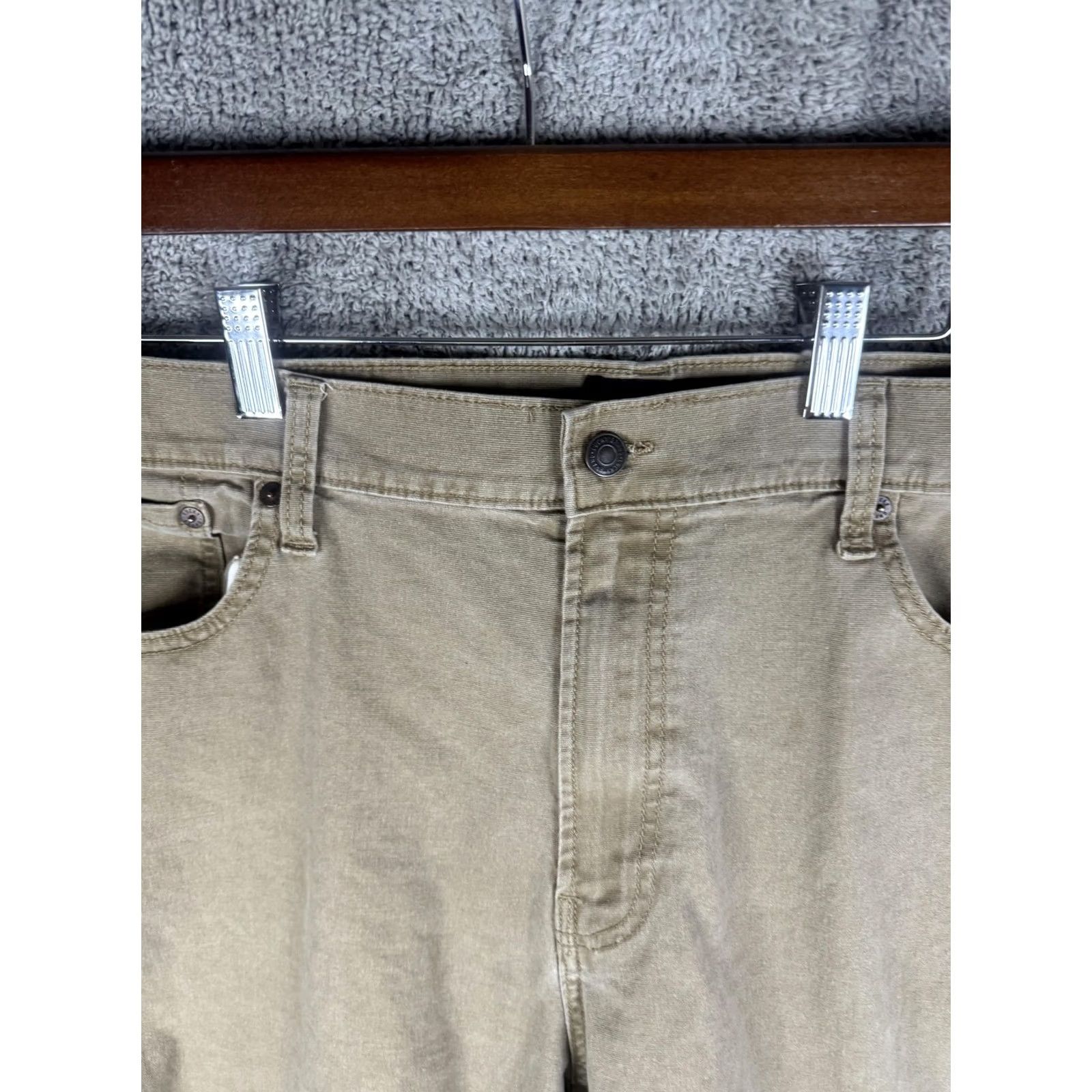 Lucky Brand Lucky Brand Jeans Mens 40x32 Straight Leg Denim Pants Beige 223 Straight Pockets Zip Fly Belt Loops Womens? (note: final) Size US 40 / EU 56 - 4 Thumbnail