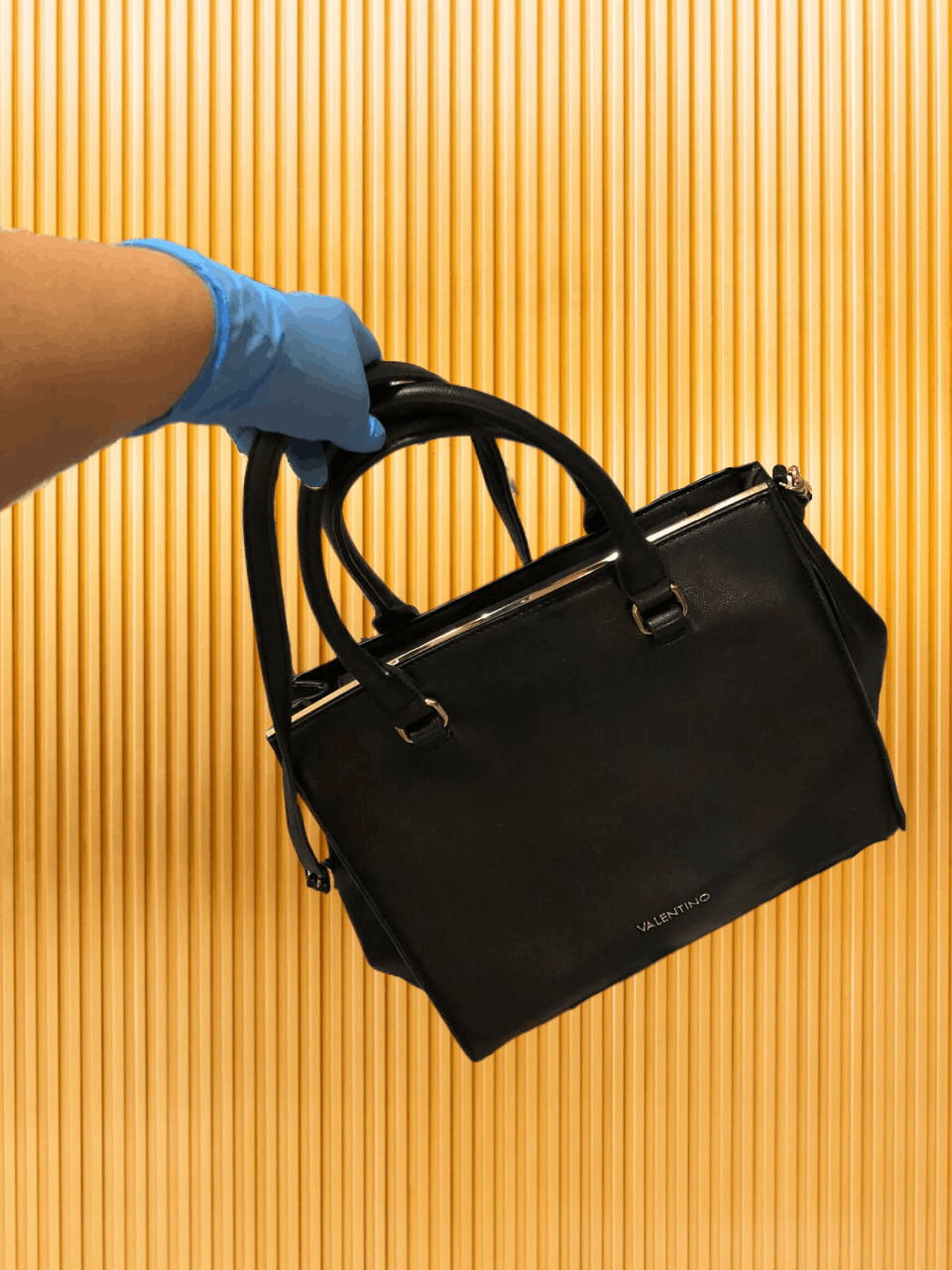 Valentino Valentino black Handle Bags Vintage logo Y2K luxury Size ONE SIZE - 1 Thumbnail
