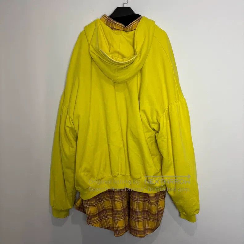 Balenciaga Balenciaga Three-in-one hooded sweatshirt jacket in yellow Size US L / EU 52-54 / 3 - 2 Thumbnail