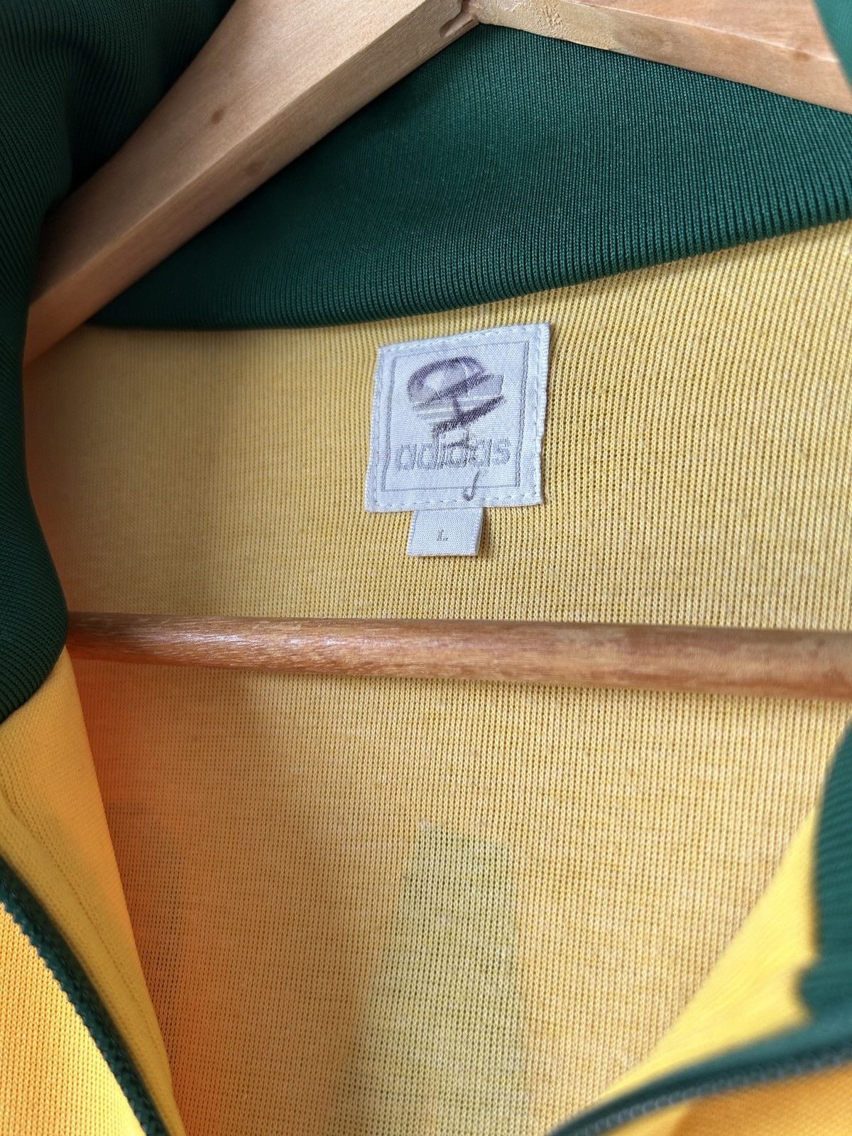Adidas Adidas Brazil sweatshirt 1982 zip up Size US L / EU 52-54 / 3 - 4 Thumbnail