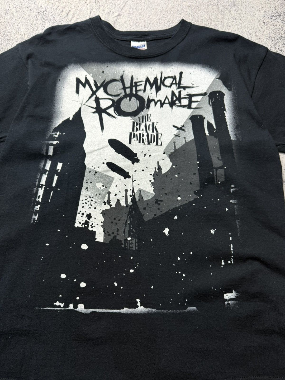 Band Tees Vintage My Chemical Romance The Black Parade Album T shirt Size US L / EU 52-54 / 3 - 9 Thumbnail