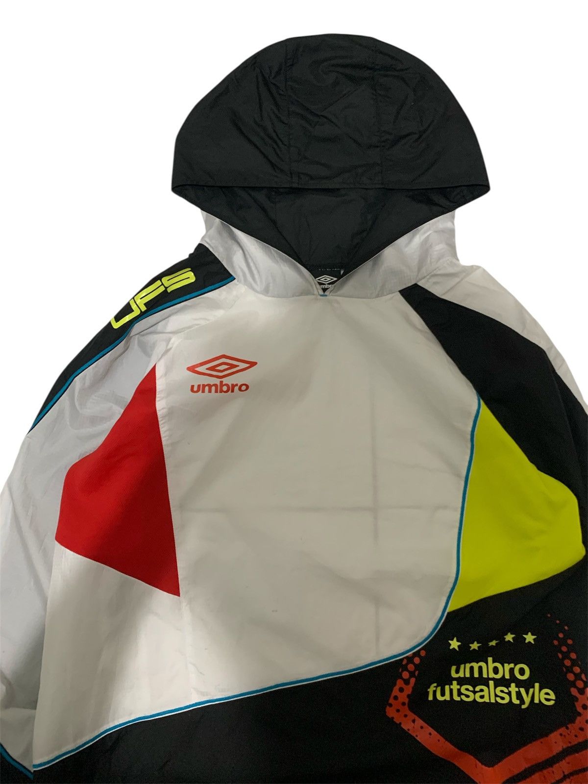Umbro futsalstlye umbro Size US L / EU 52-54 / 3 - 3 Thumbnail