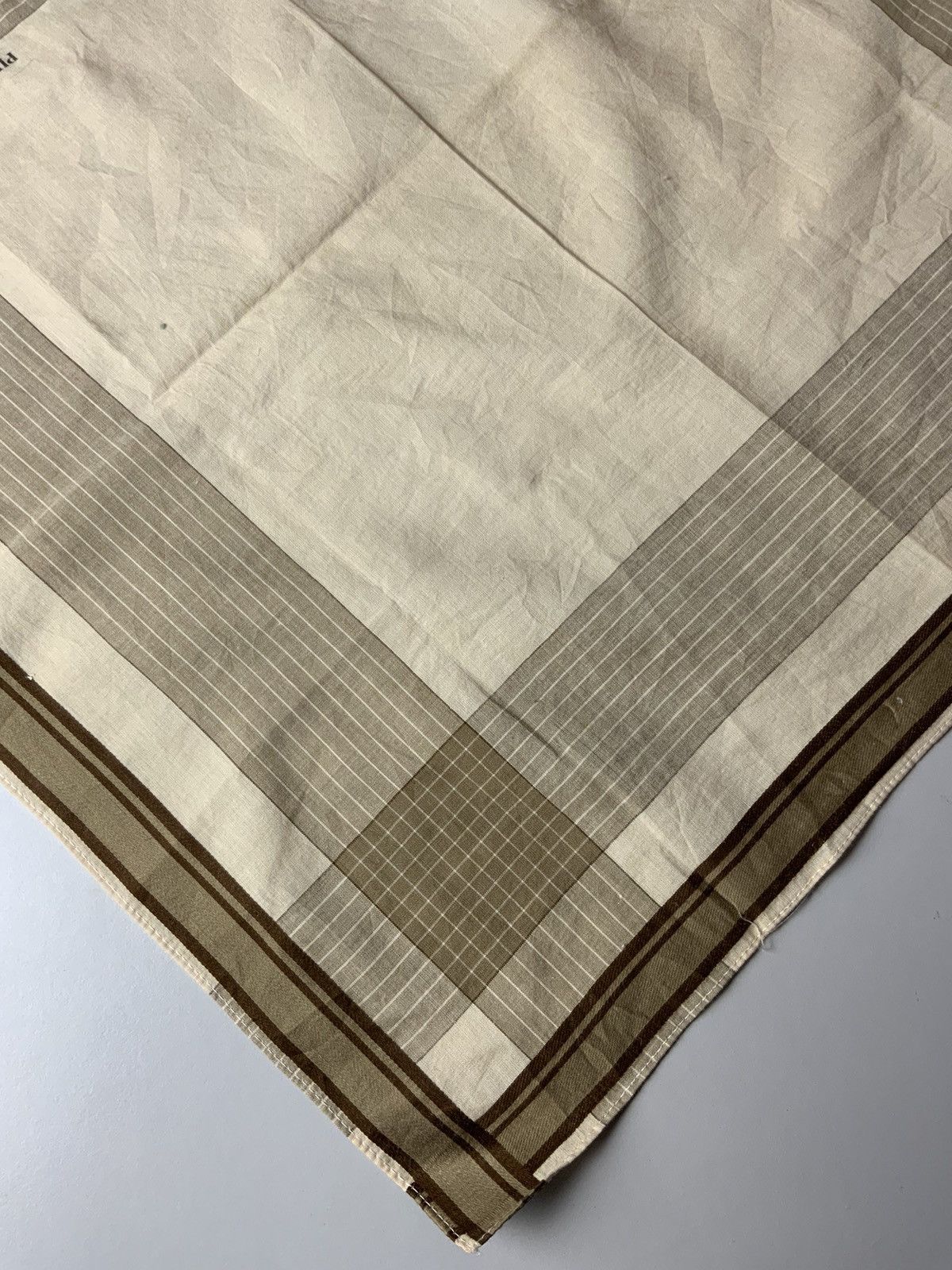 Pierre Balmain Pierre Balmain Bandana Handkerchief Size ONE SIZE - 9 Thumbnail