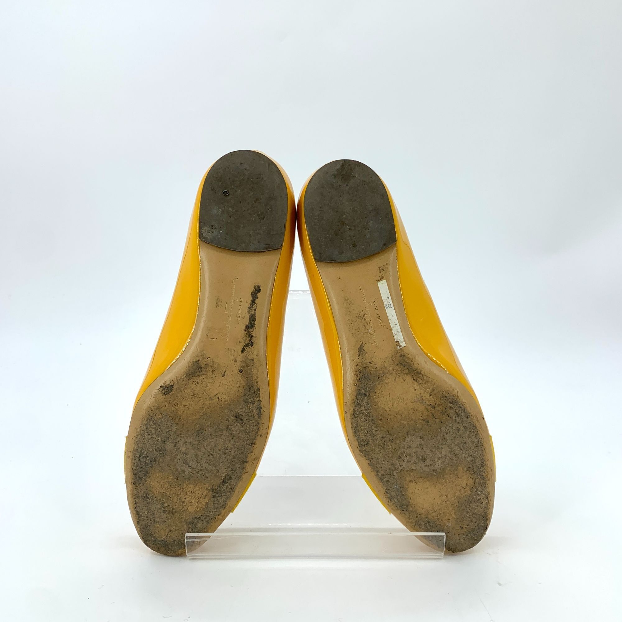 Salvatore Ferragamo Salvatore Ferragamo Yellow Patent Leather Ballet Flats Size US 6 / IT 36 - 5 Thumbnail