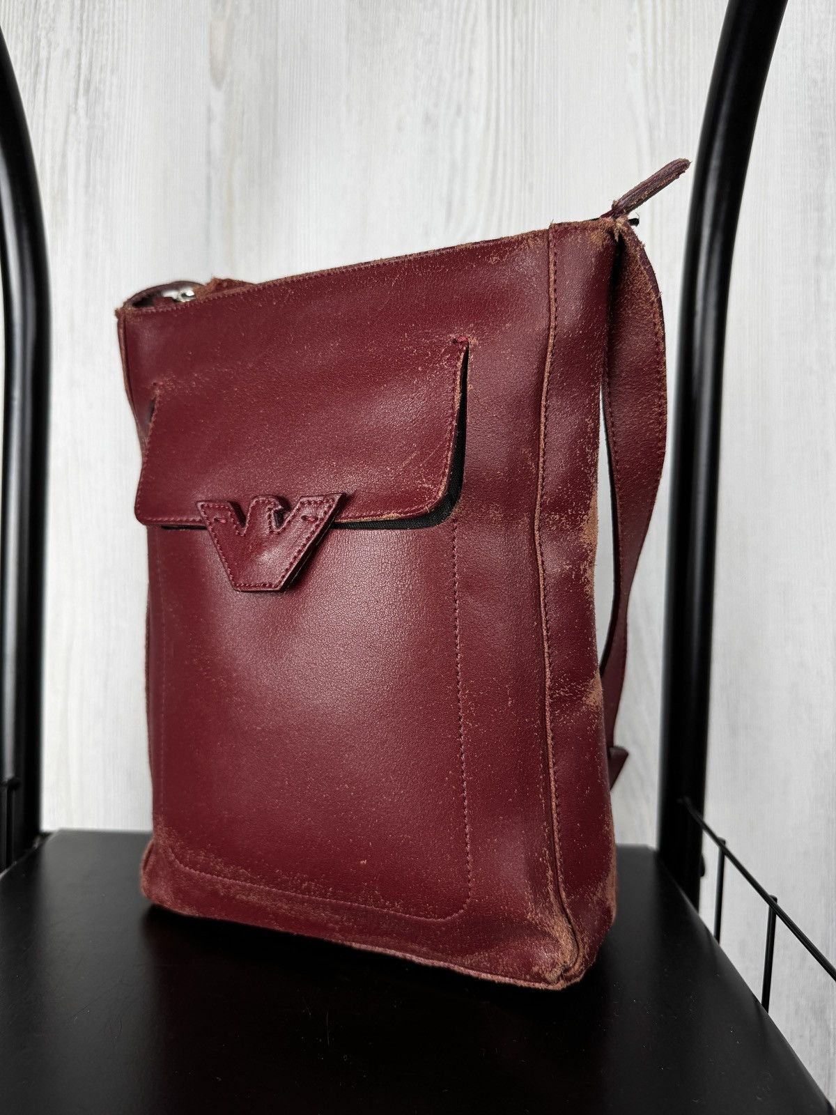 Emporio Armani Emporio Armani Ruby Red vintage Faded leather crossbody bag Size ONE SIZE - 1 Thumbnail