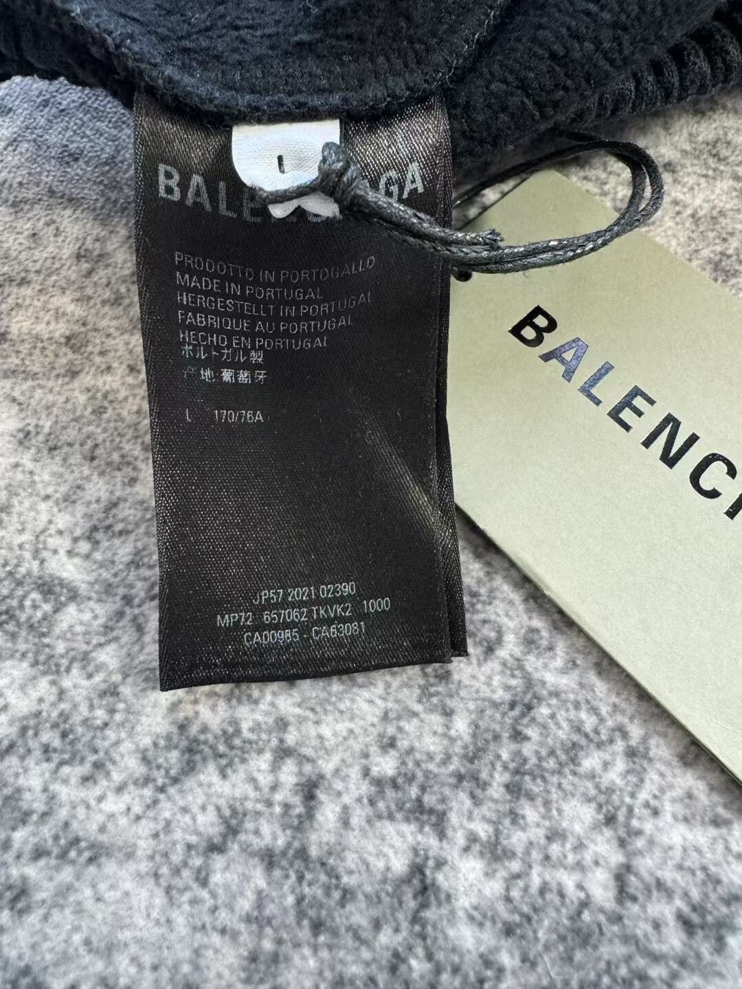 Balenciaga balenciaga black distressed shorts size L Size US 26 / EU 42 - 6 Thumbnail