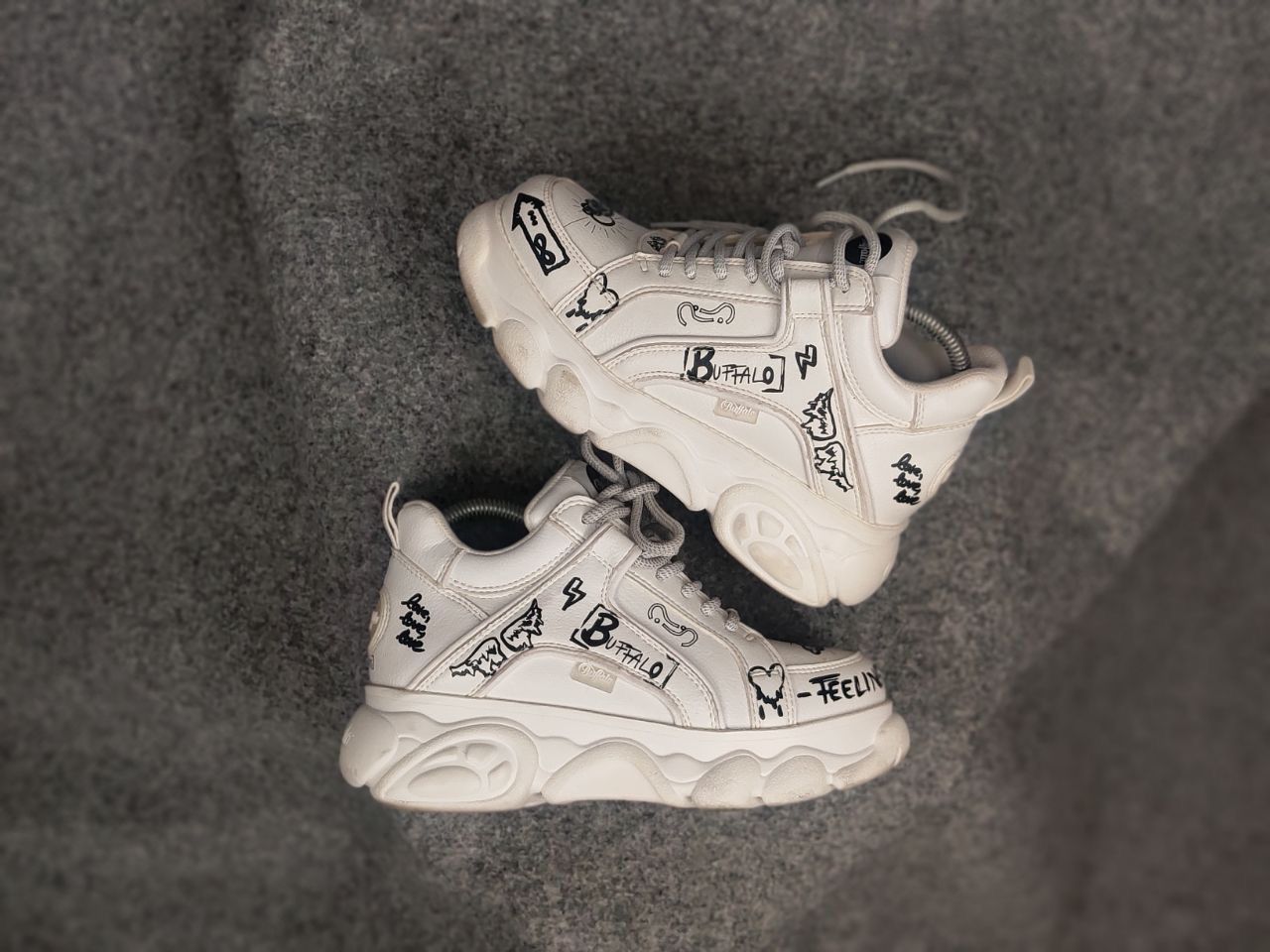 Buffalo London Buffalo Superge Cld Corin Oversized Paint Logo Sneakers Size US 6.5 / IT 36.5 - 3 Thumbnail