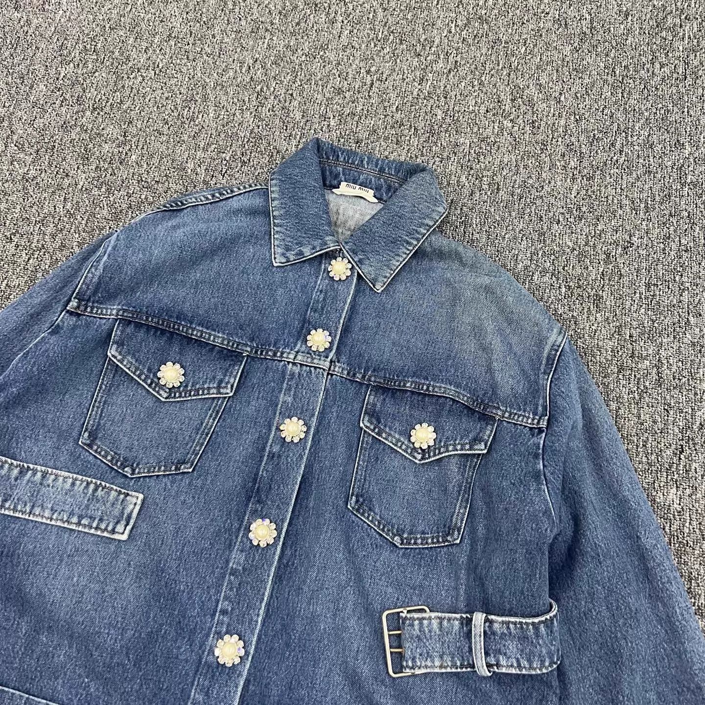 Miu Miu MIU MIU Oversized Crystal Floral Washed Blue Denim Jkt 40 Size S / US 4 / IT 40 - 6 Thumbnail