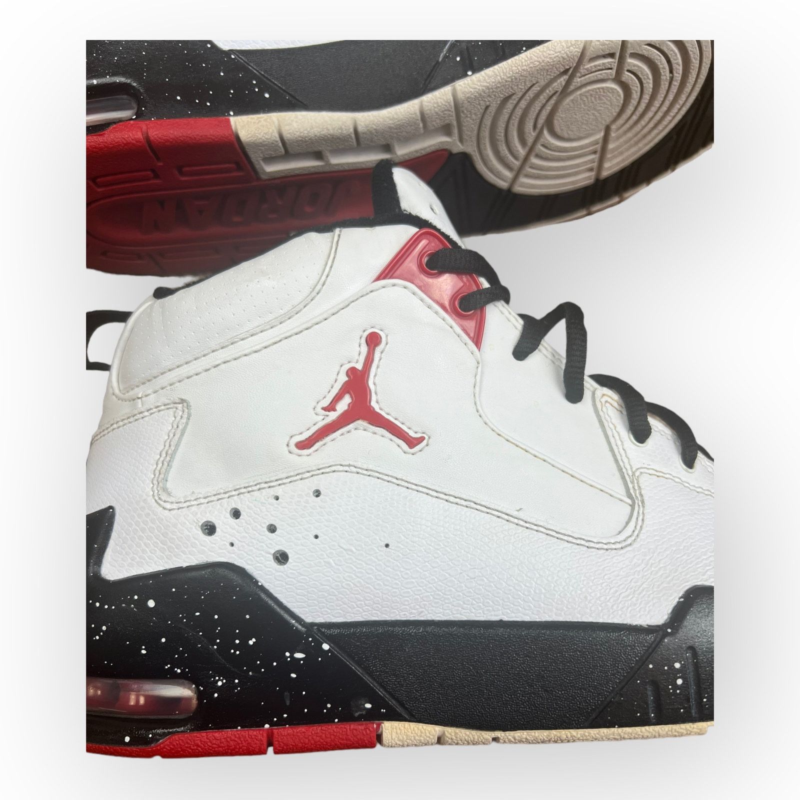 Jordan Brand Jordan | Classic 90s Men's Basketball Shoes | Vintage | 10.5 Size US 10.5 / EU 43-44 - 10 Thumbnail