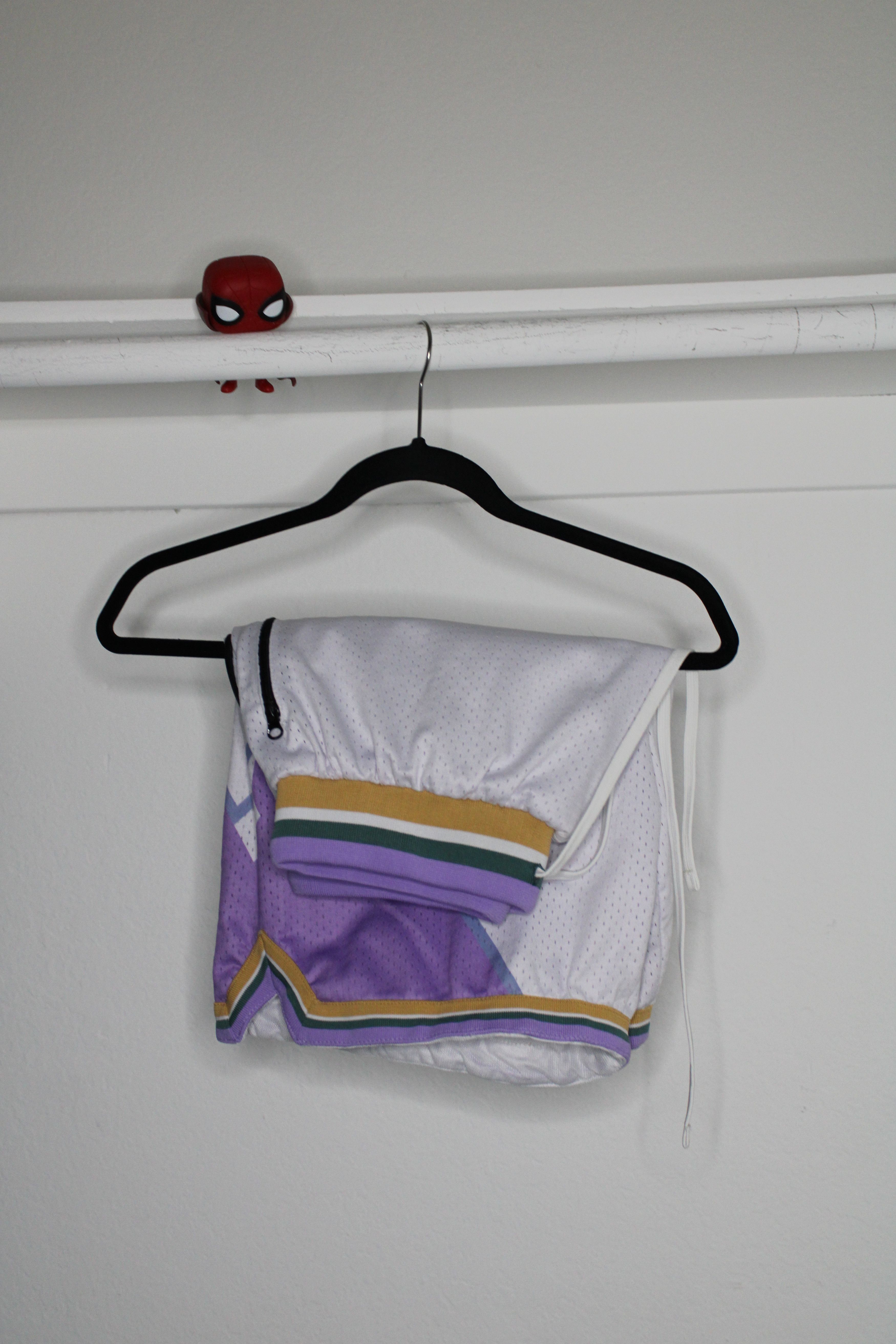 Collect and Select White Utah Jazz Collect and Select Shorts Size US 36 / EU 52 - 5 Thumbnail