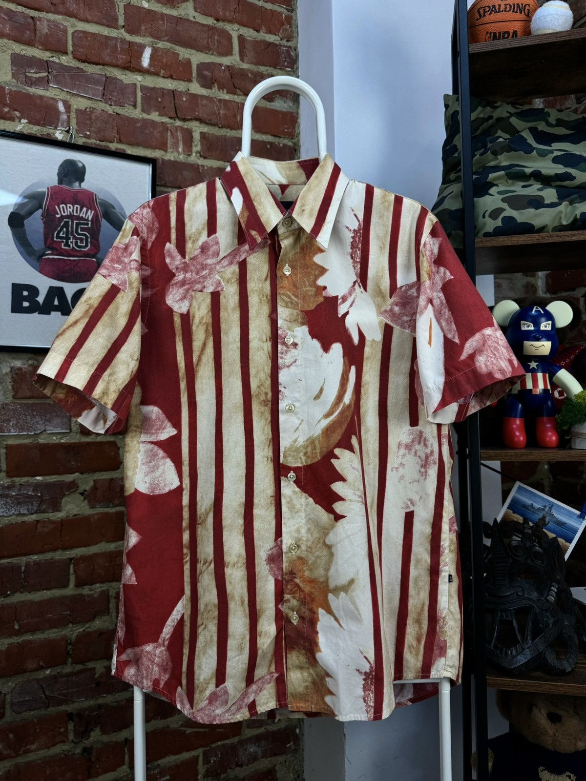 Hugo Boss × Vintage Vintage Hugo Boss Hawaiian Style Floral Striped Shirt Size US M / EU 48-50 / 2 - 3 Thumbnail