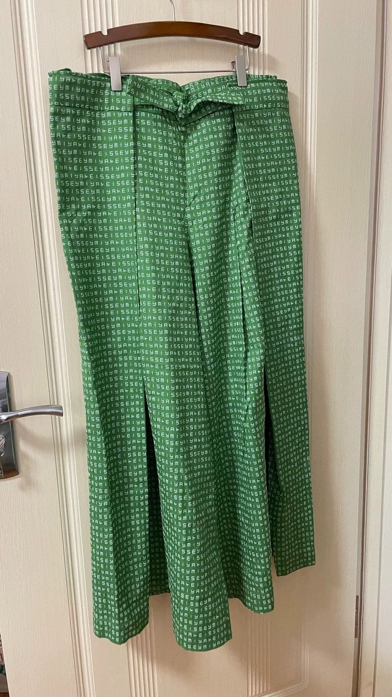 Issey Miyake Issey Miyake size:2 Green big swing pants Size 22" - 1 Thumbnail