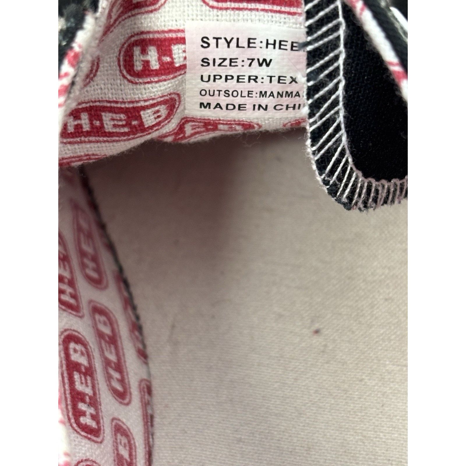 The Unbranded Brand HEB Brand Shop Women’s Shoes Size 7W Black Canvas Low Top Size US 7 / IT 37 - 11 Thumbnail