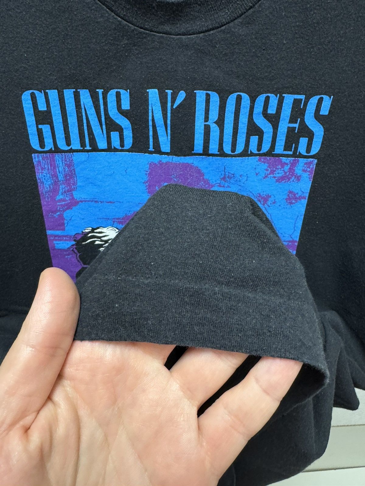 Guns N' Roses Guns N Roses 1991 vintage single t-shirt brockum L illusion Size US L / EU 52-54 / 3 - 9 Thumbnail