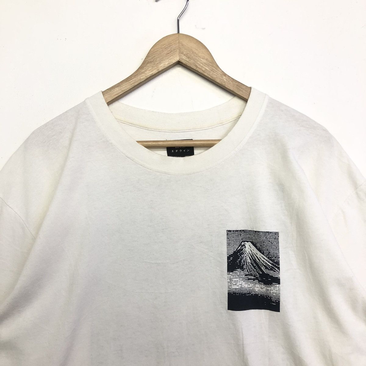 Edwin EDWIN FROM MT.FUJI BACKPRINT TSHIRT Size US L / EU 52-54 / 3 - 4 Thumbnail