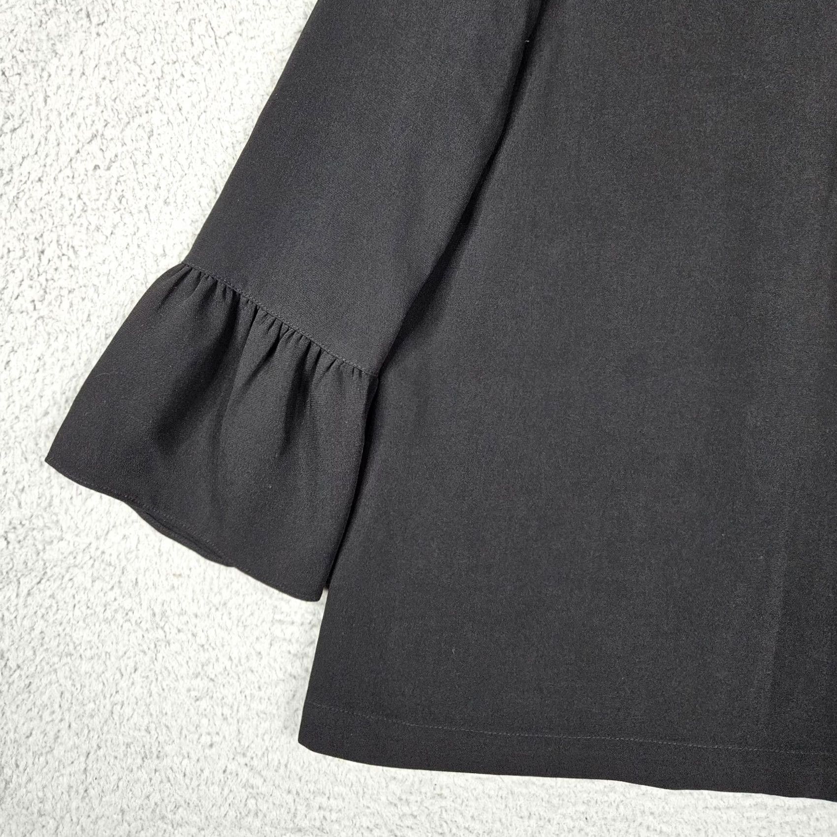 Madewell Madewell Women's Blouse Shirt S Black Bell Sleeve Keyhole Casual Slim Regular V-Neck Polyester Popover Short Sleeve Size S / US 4 / IT 40 - 5 Thumbnail
