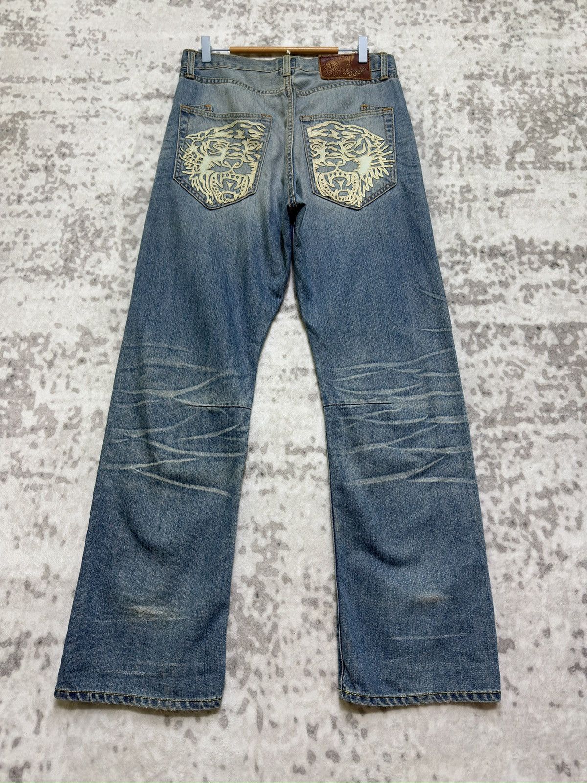 Ed Hardy Vintage Ed Hardy Claw Mark Distress Patch Back Pocket Denim Size US 32 / EU 48 - 1 Thumbnail