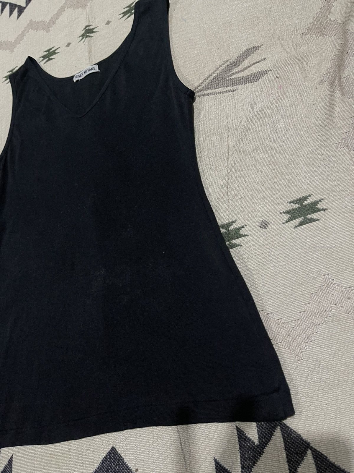 Issey Miyake 1990s ISSEY MIYAKE V-NECK SLEEVELESS TANK TOP Size S / US 4 / IT 40 - 4 Thumbnail