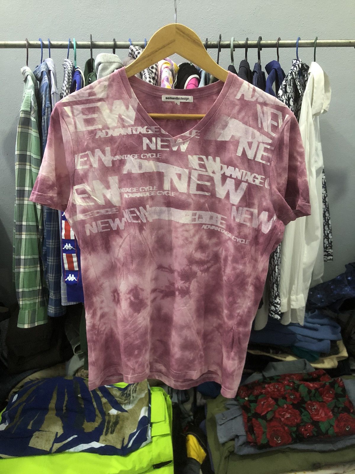 Japanese Brand × semanticdesign Semanticdesign All-Over Print V-Neck Tee — Avant-Garde Size US S / EU 44-46 / 1 - 1 Thumbnail