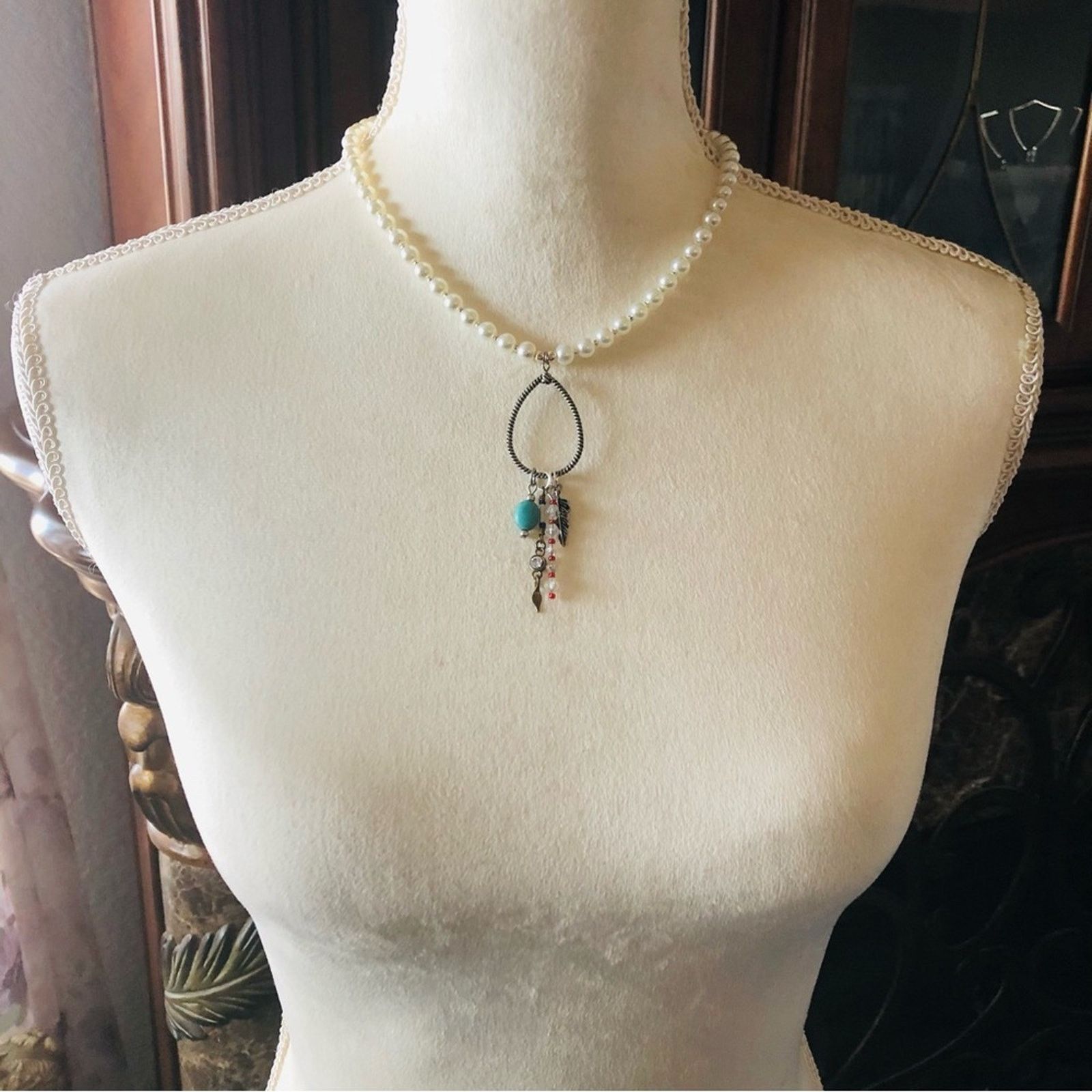Handmade Handcrafted repurpose southwest style Pearl necklace Size ONE SIZE - 5 Thumbnail