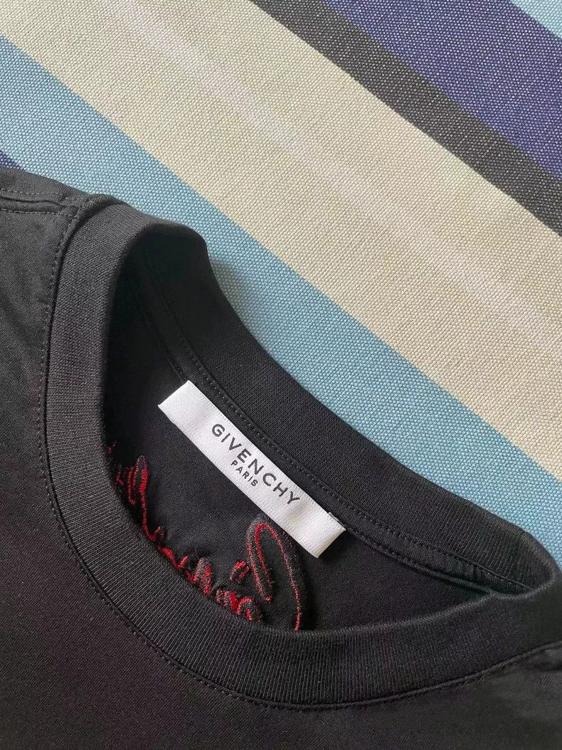 Givenchy Givenchy Short Sleeve T-Shirt Size US XS / EU 42 / 0 - 2 Thumbnail