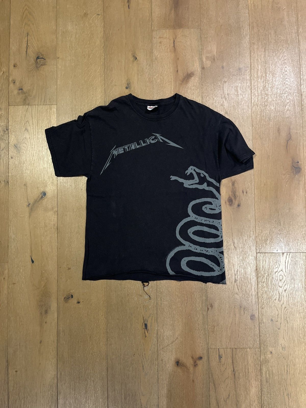 Vintage Vintage 90s Hanes Heavyweight Metallica Tee Size US L / EU 52-54 / 3 - 1 Thumbnail