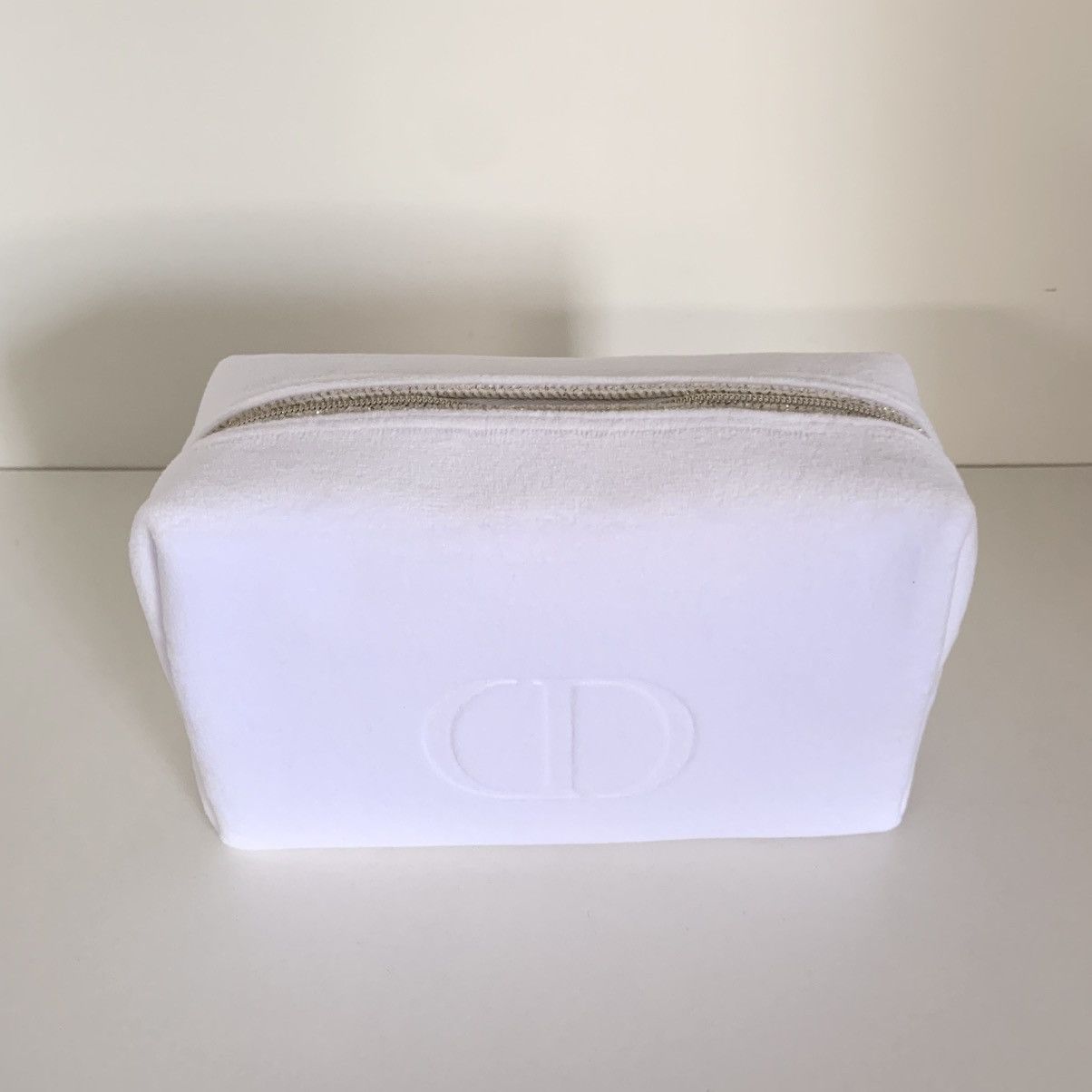 Dior Dior fuzzy white zippy pouch Size ONE SIZE - 17 Thumbnail