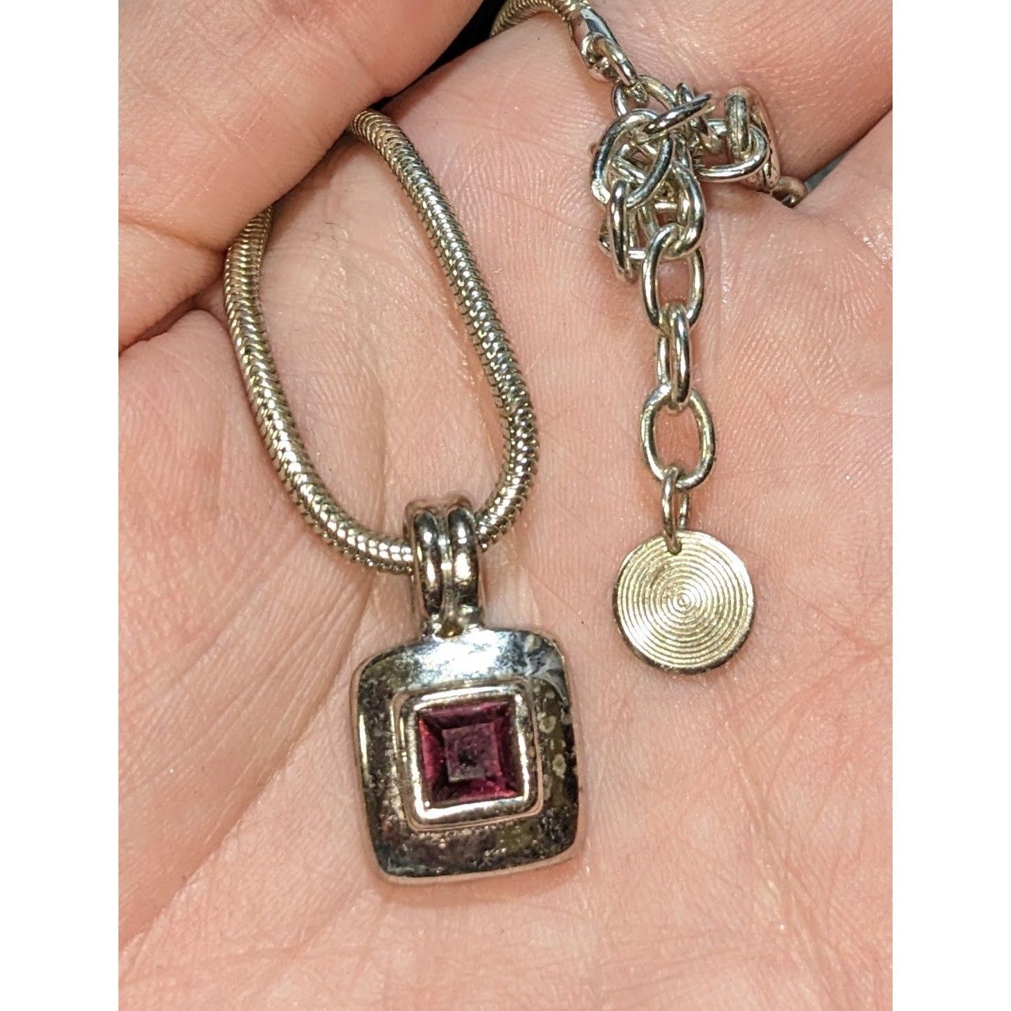 Other Vintage Square Pendant Necklace With Purple Faceted Stone Size ONE SIZE - 4 Thumbnail