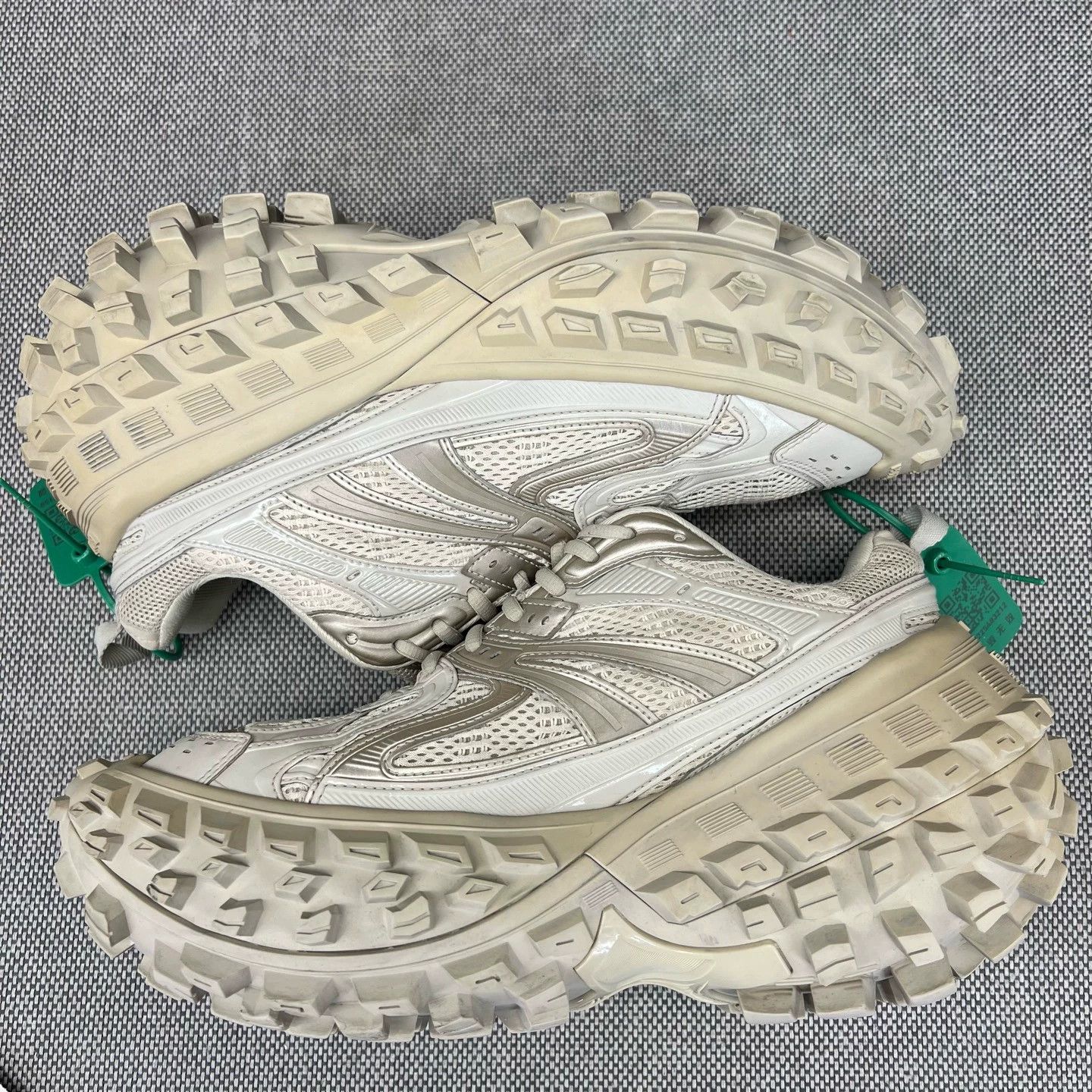 Balenciaga balenciaga low-top sneakers Size US 11 / EU 44 - 5 Thumbnail