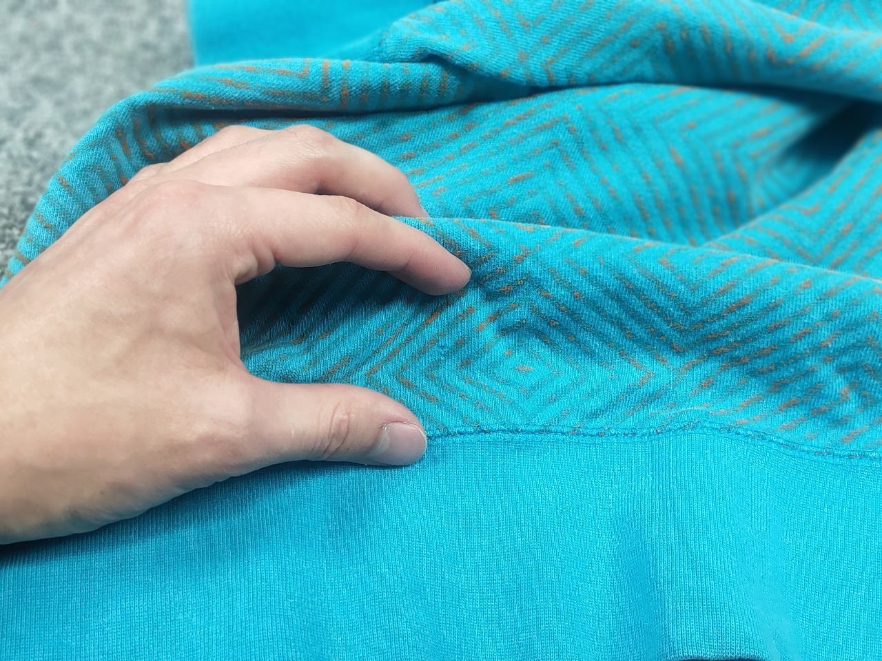 Fucking Awesome Fucking Awesome LSD Blue Pattern Crew chek Sweatshirt Size US S / EU 44-46 / 1 - 13 Thumbnail