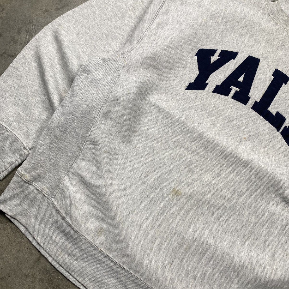 Champion Grail💥y2k Yale Reverse Weave Crewneck Size US L / EU 52-54 / 3 - 4 Thumbnail