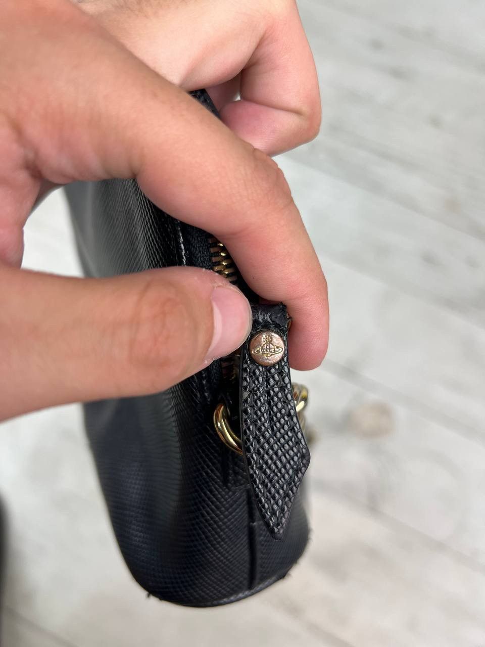 Vivienne Westwood Vivienne Westwood Anglomania Logo Orb Shoulers Bag Leather Size ONE SIZE - 15 Thumbnail