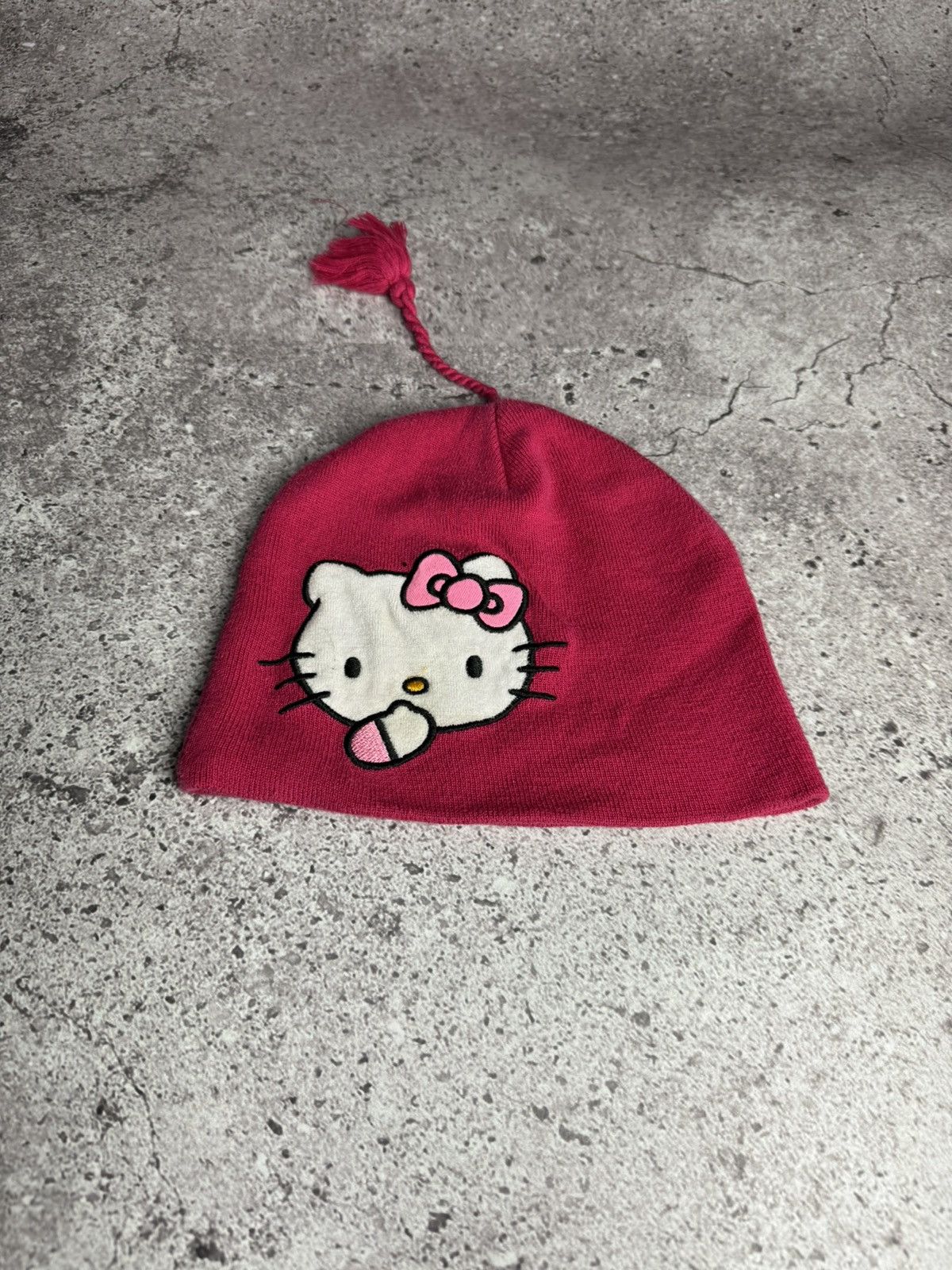 Vintage Hello Kitty Hat Streetwear Y2K Size ONE SIZE - 1 Thumbnail