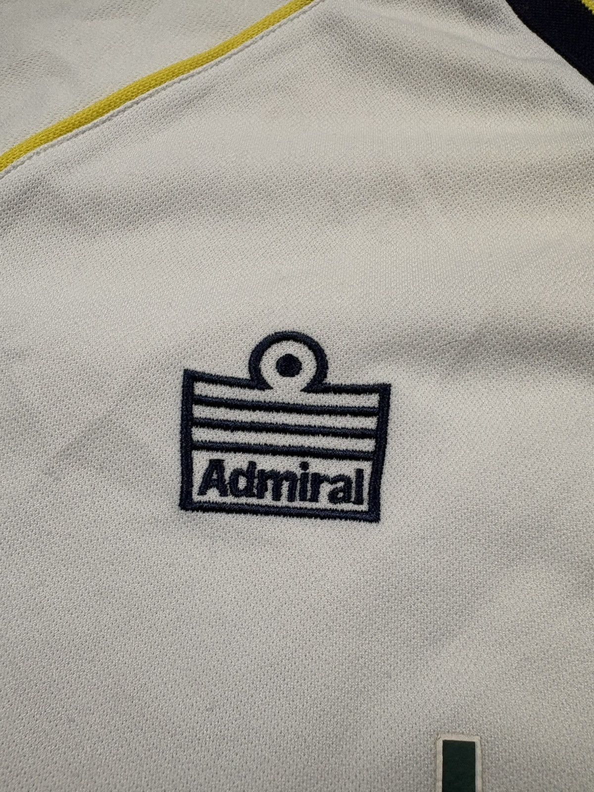 Vintage Vintage Leeds United Douglas #4 2006/07 Home Football Jersey Size US XL / EU 56 / 4 - 5 Thumbnail