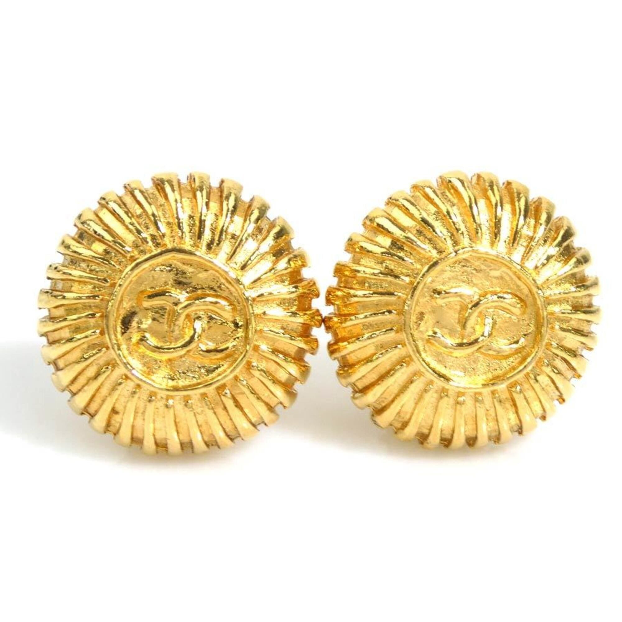 Chanel Chanel earrings, Coco Mark design, metal, gold, women's, e61873a Size ONE SIZE - 1 Thumbnail
