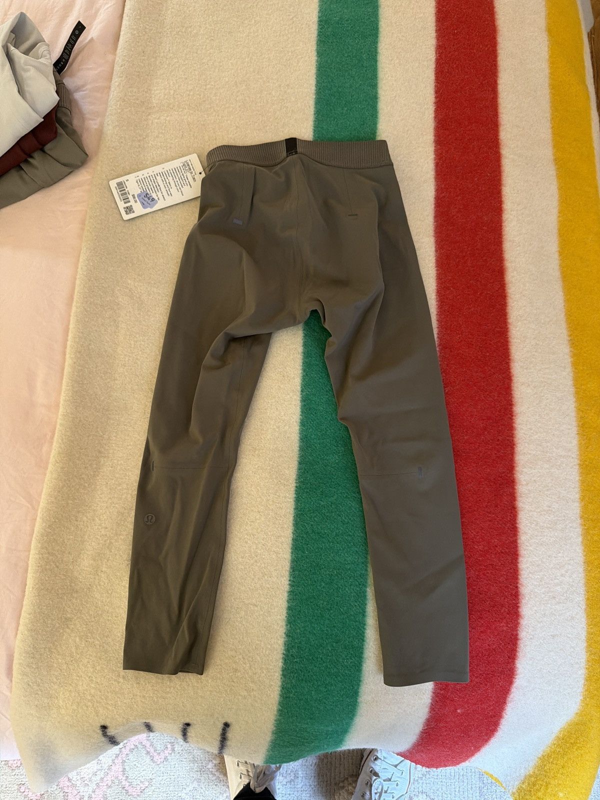 Lululemon Brownish green lululemon LTT tights Size US 30 / EU 46 - 2 Thumbnail