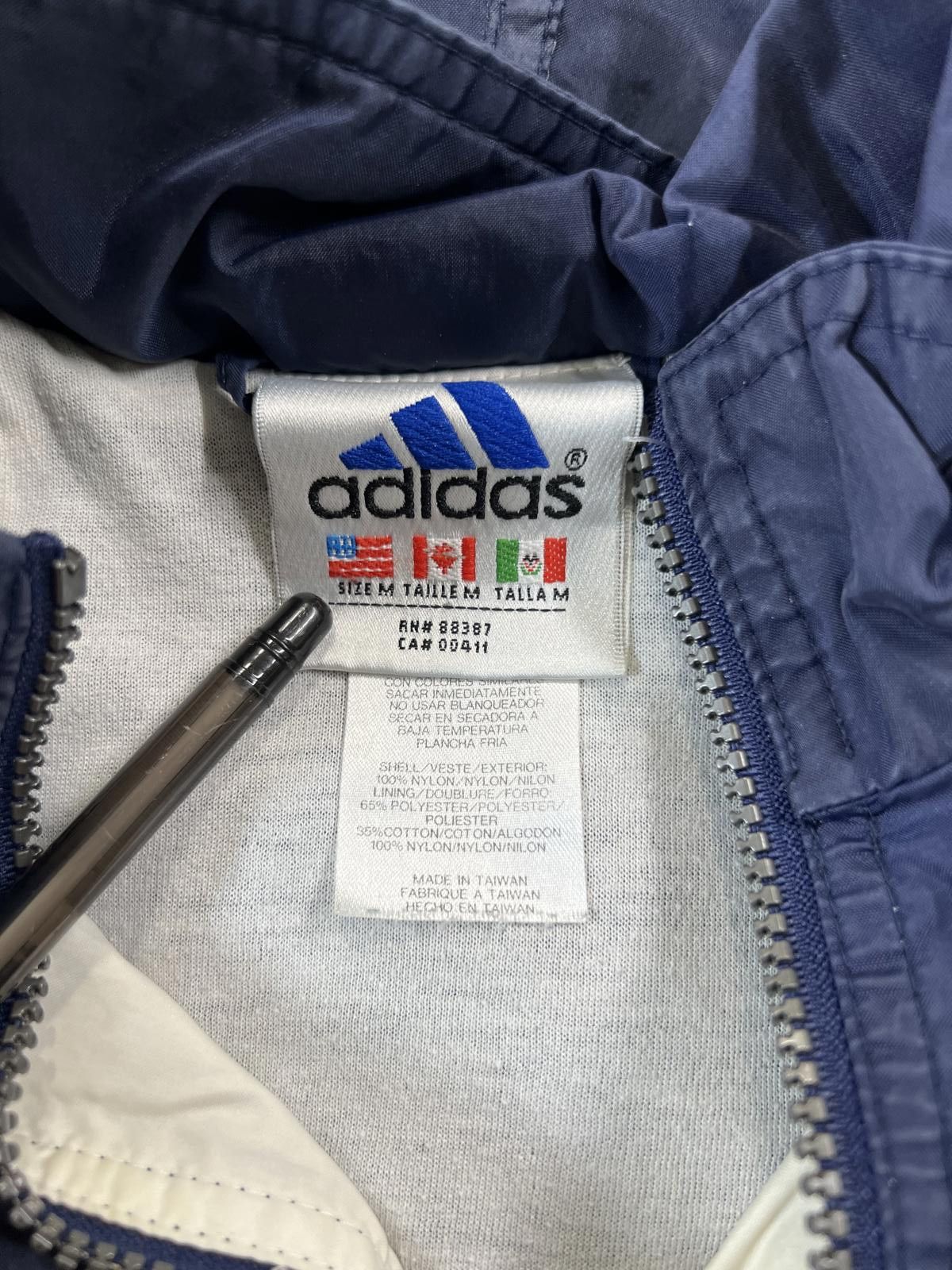 Adidas Vintage Youth Adidas Vintage Windbreaker Jacket M Size US M / EU 48-50 / 2 - 3 Thumbnail