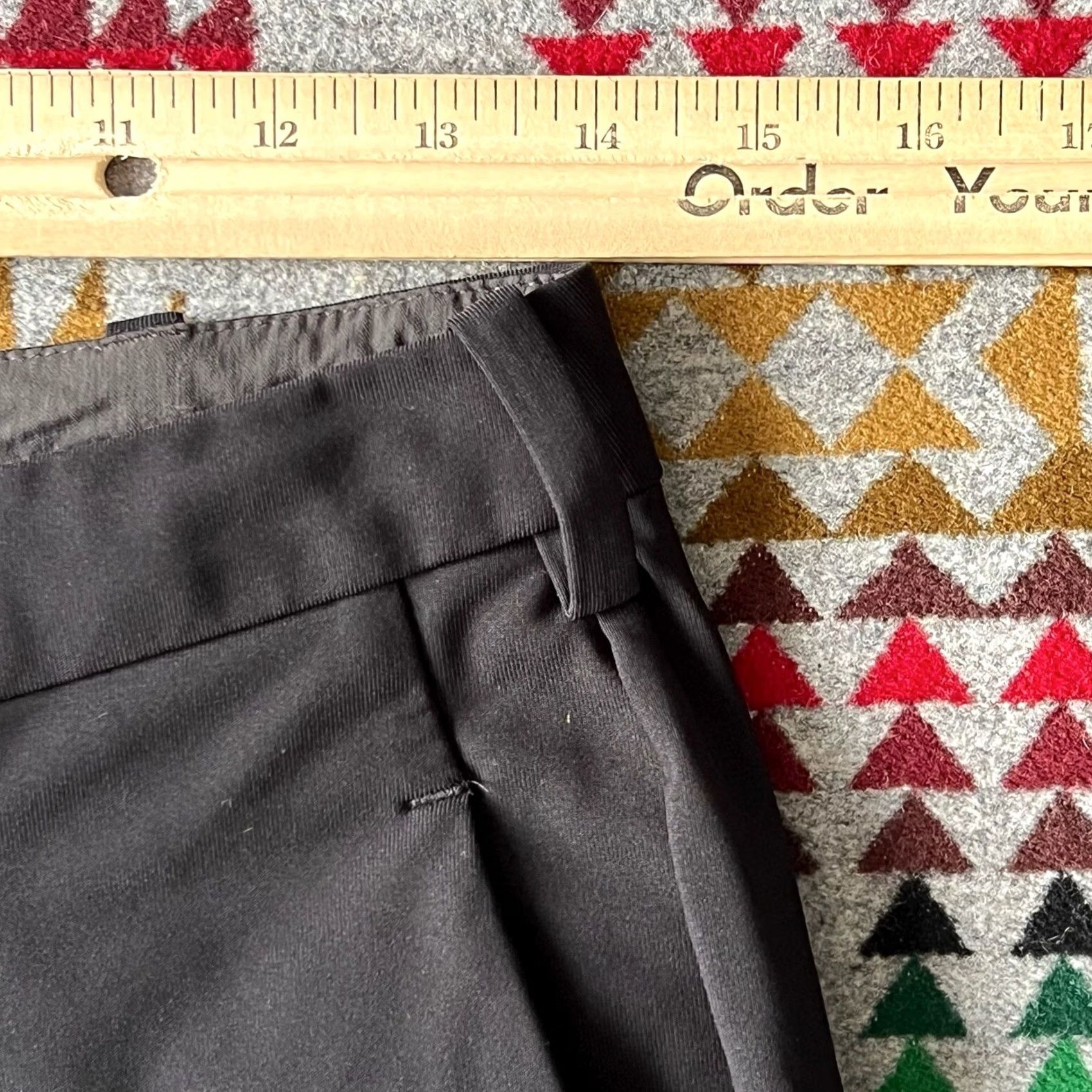 Lululemon Lululemon The Works Warpstreme Flat Front Chino Shorts Men 30 Black A9 Size US 30 / EU 46 - 3 Thumbnail