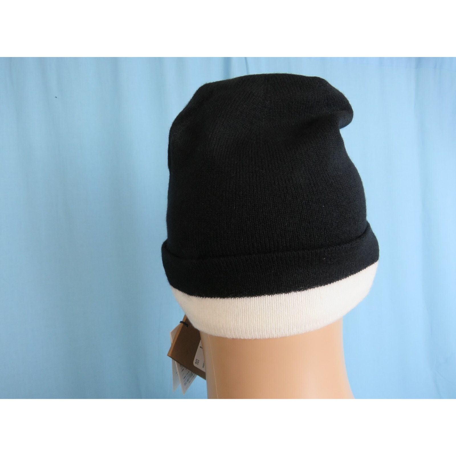 Burberry NEW BURBERRY CORE BLACK WHITE CASHMERE LOGO HAT ONE SIZE Size ONE SIZE - 6 Thumbnail