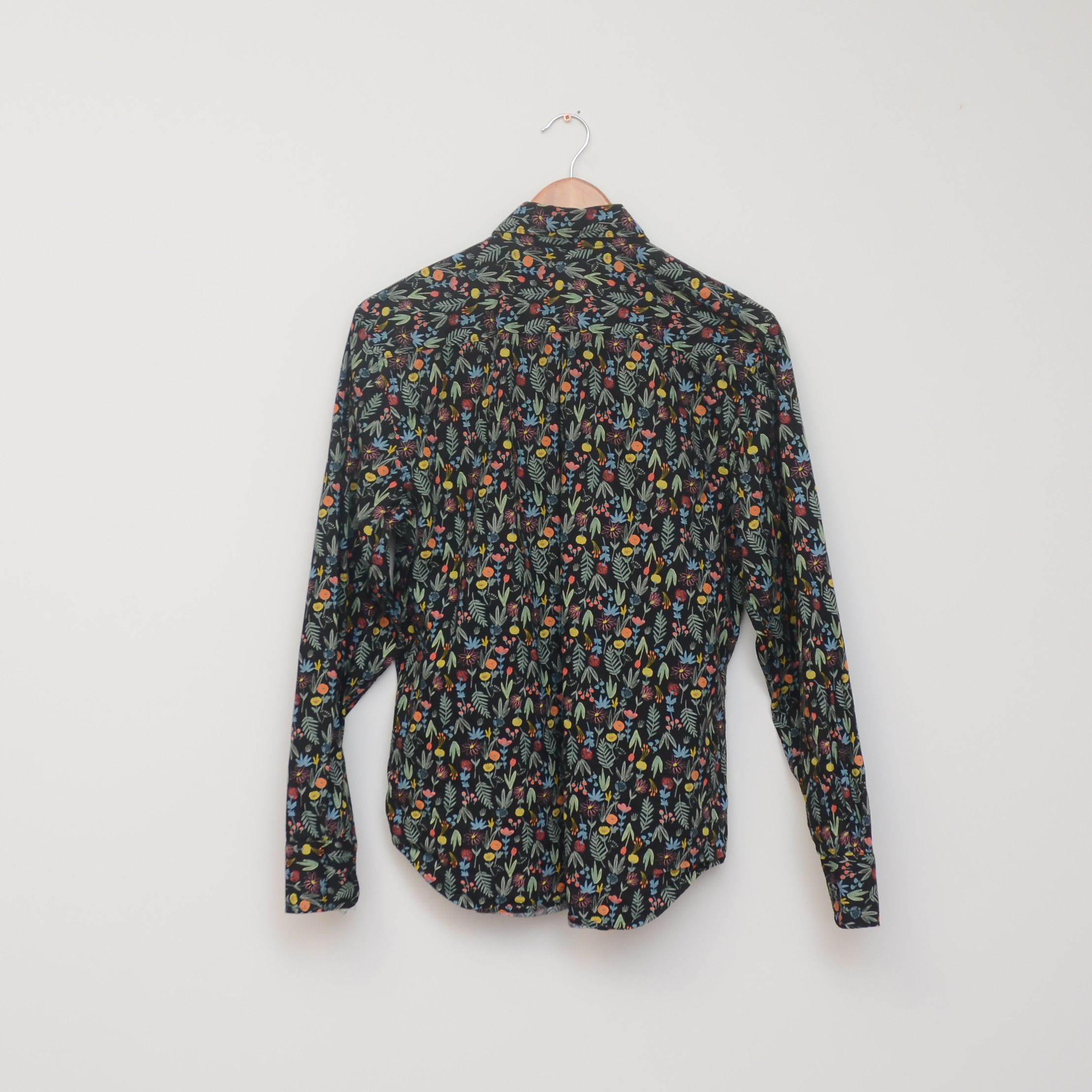 Naked & Famous Naked And Famous Easy Shirt Size M All Over Flowers Size US M / EU 48-50 / 2 - 4 Thumbnail