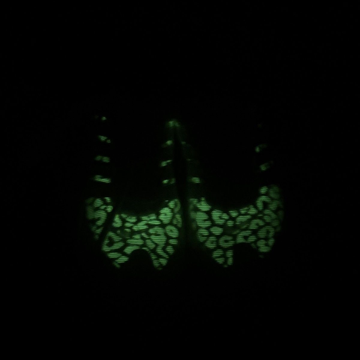 Nike 2013 Nike Shox NZ Glow In The Dark Cheetah Print Y2K 635791 Size US 8.5 / IT 38.5 - 16 Thumbnail