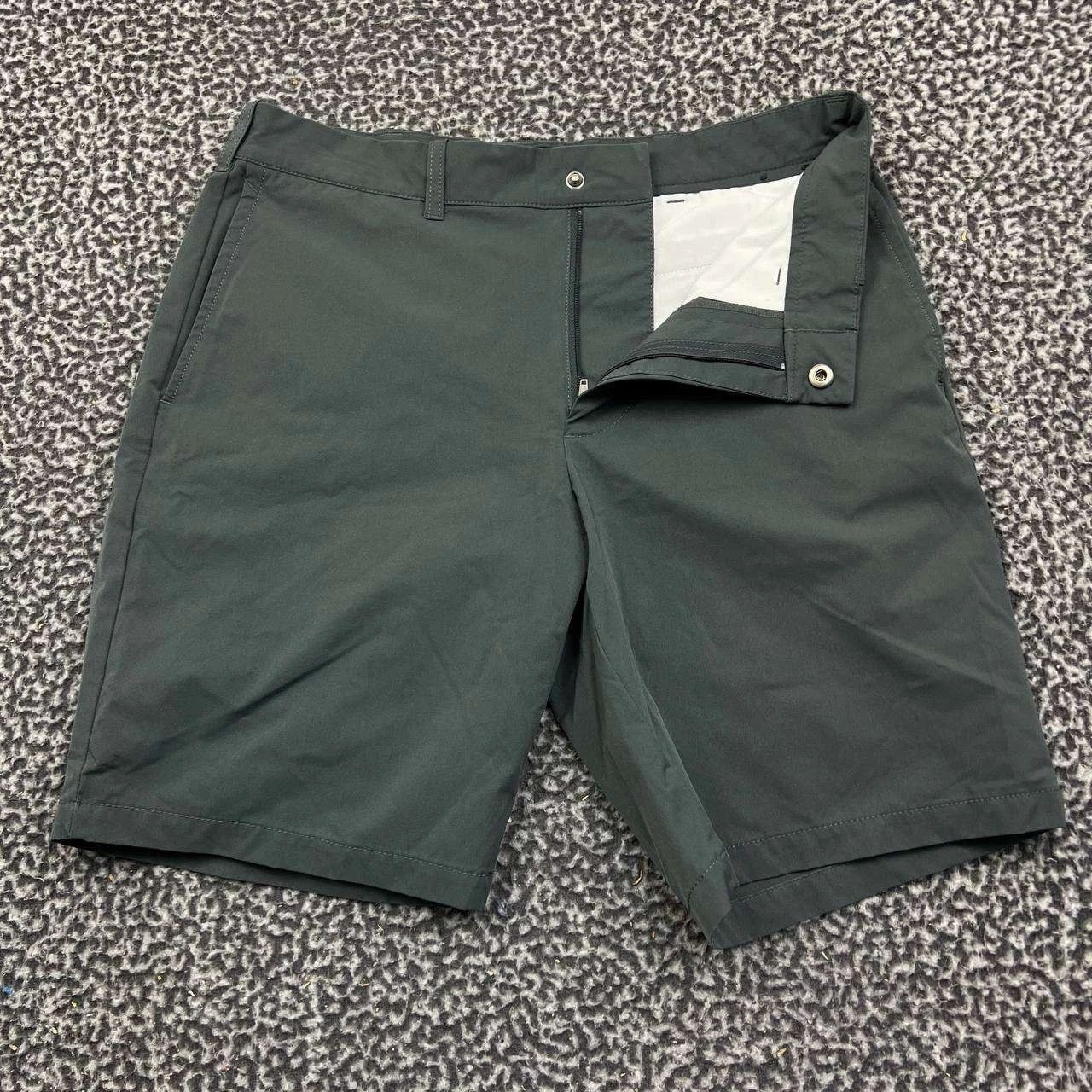 J.Crew J. Crew Golf Shorts Men 30 Gray Chino Pockets Flat Front Size US 30 / EU 46 - 1 Thumbnail