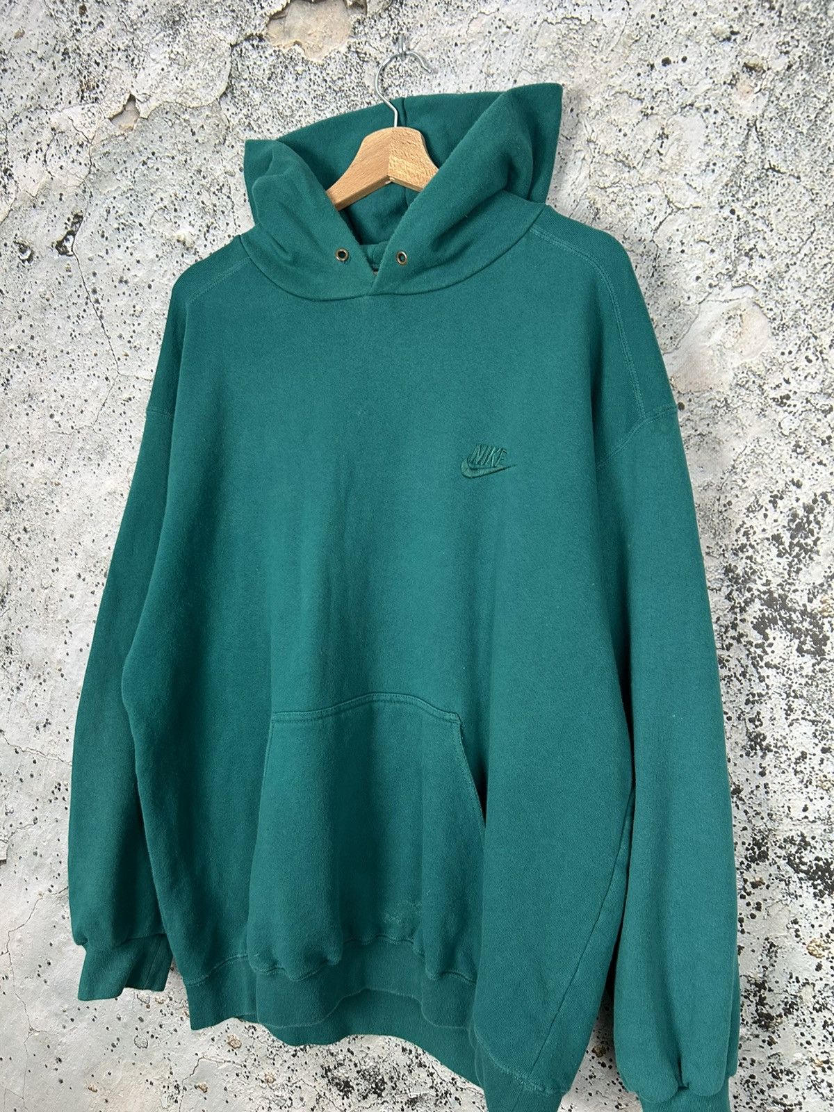 Nike Vintage Nike Grey Tag Boxy Hoodie Baggy Rap Streetwear 90s Size US L / EU 52-54 / 3 - 2 Thumbnail