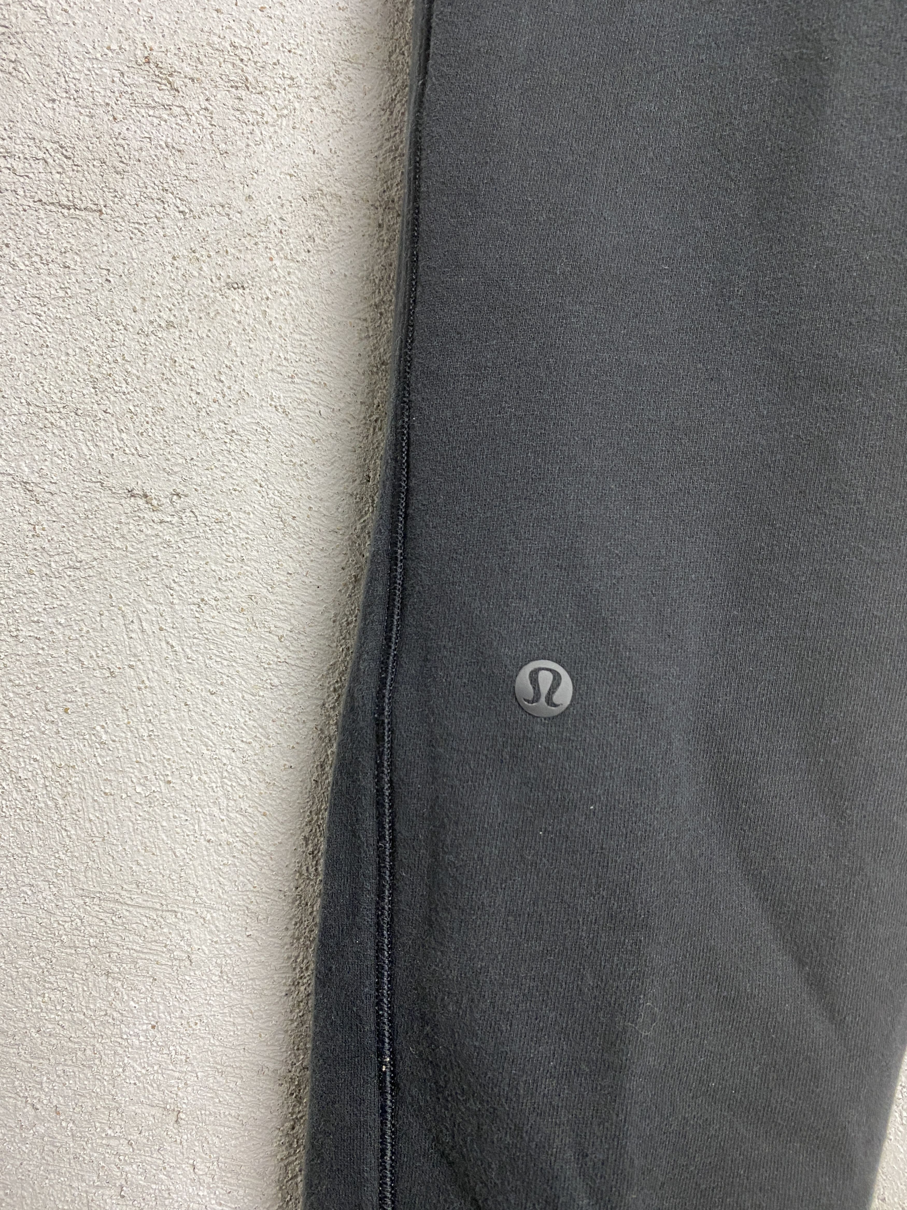 Lululemon Lululemon joggers sweatpants sport gym pilates yoga Size 27" / US 4 / IT 40 - 3 Thumbnail