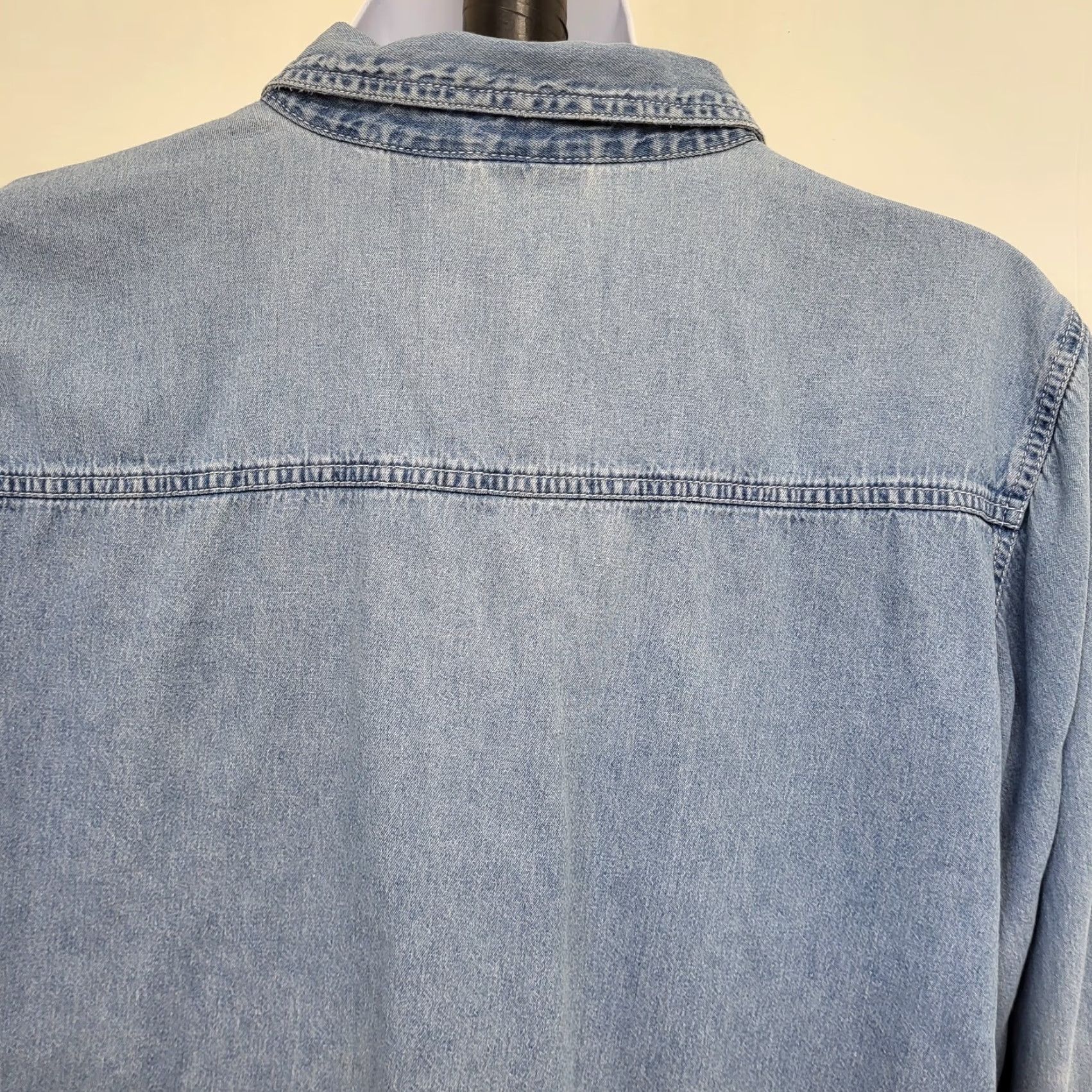 Vintage VINTAGE Bobbie Brooks Denim Shirt Womens 18W/20W Blue Embroidered Bear Pumpkin Flower 90s Size XXL / US 16-18 / IT 52-54 - 6 Thumbnail