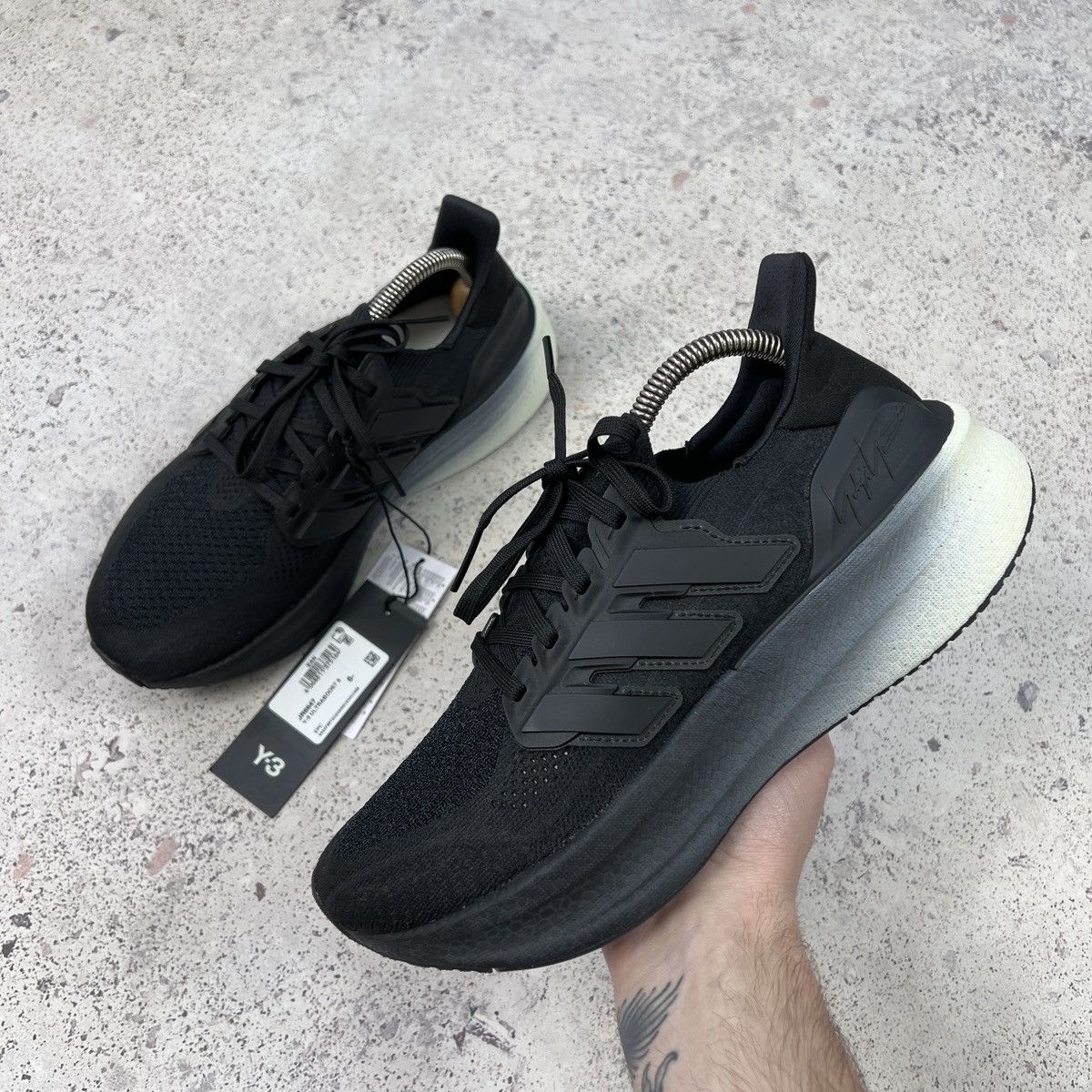 Y-3 Adidas Y-3 Ultraboost 5 Black Orbit Grey JR6647 Size US 7 / EU 40 - 5 Thumbnail