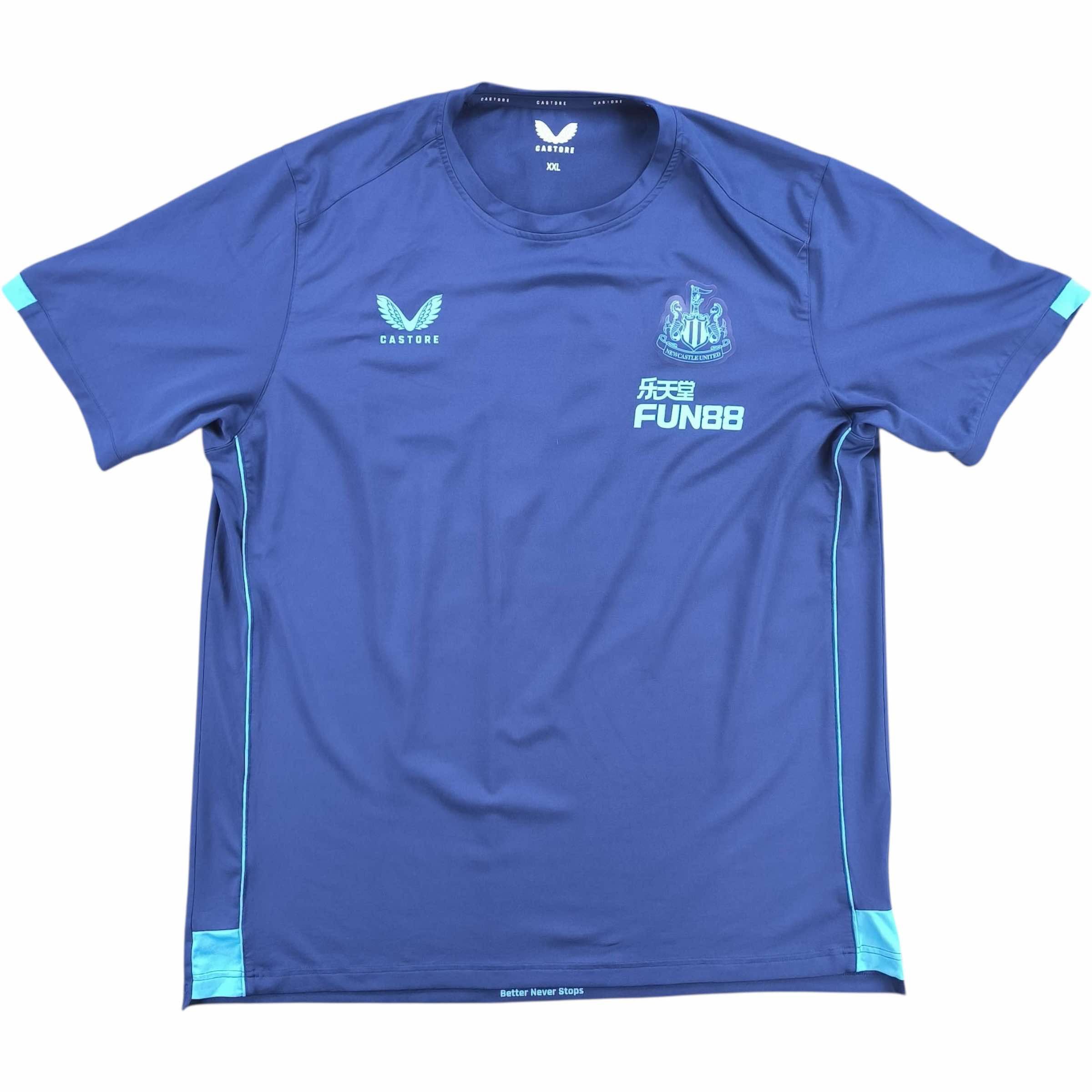 Castore Newcastle United 22-23 Castore training football jersey XXL Size US XXL / EU 58 / 5 - 1 Thumbnail