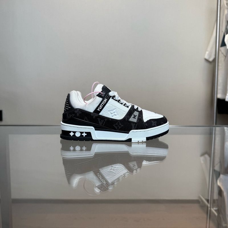 Louis Vuitton Louis Vuitton Trainer Black and White Low-Top Sneakers -250 Size US 6 / IT 36 - 2 Thumbnail