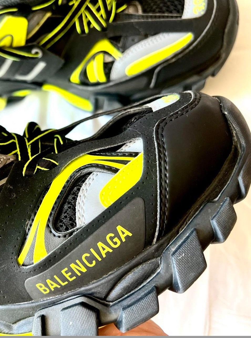 Balenciaga × Vetements Balenciaga Black and Neon Yellow Track Sneakers size 39.5 Size US 8.5 / EU 41-42 - 4 Thumbnail
